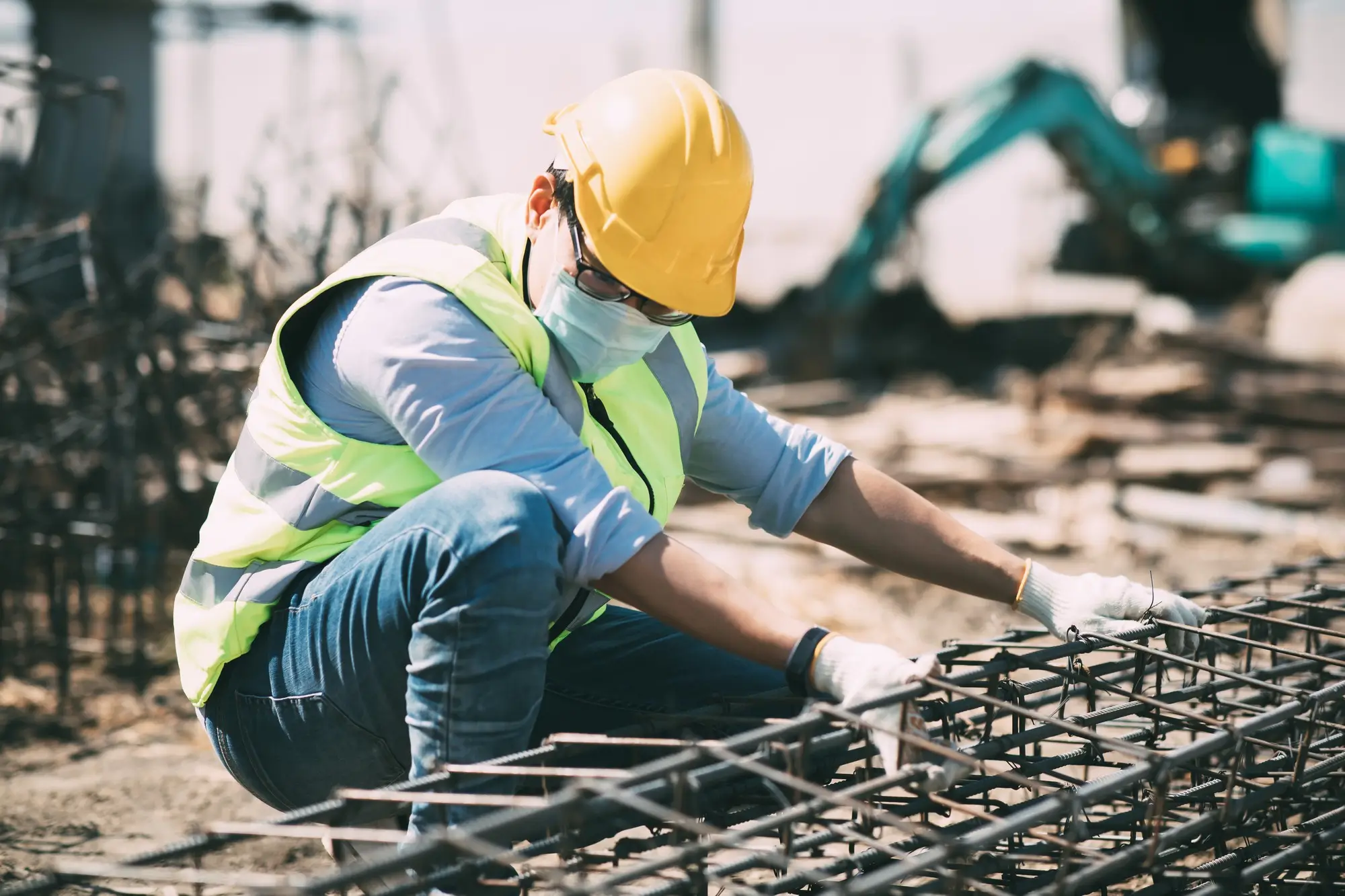 Contacto con INSTALCOM SAS para cotización de proyectos